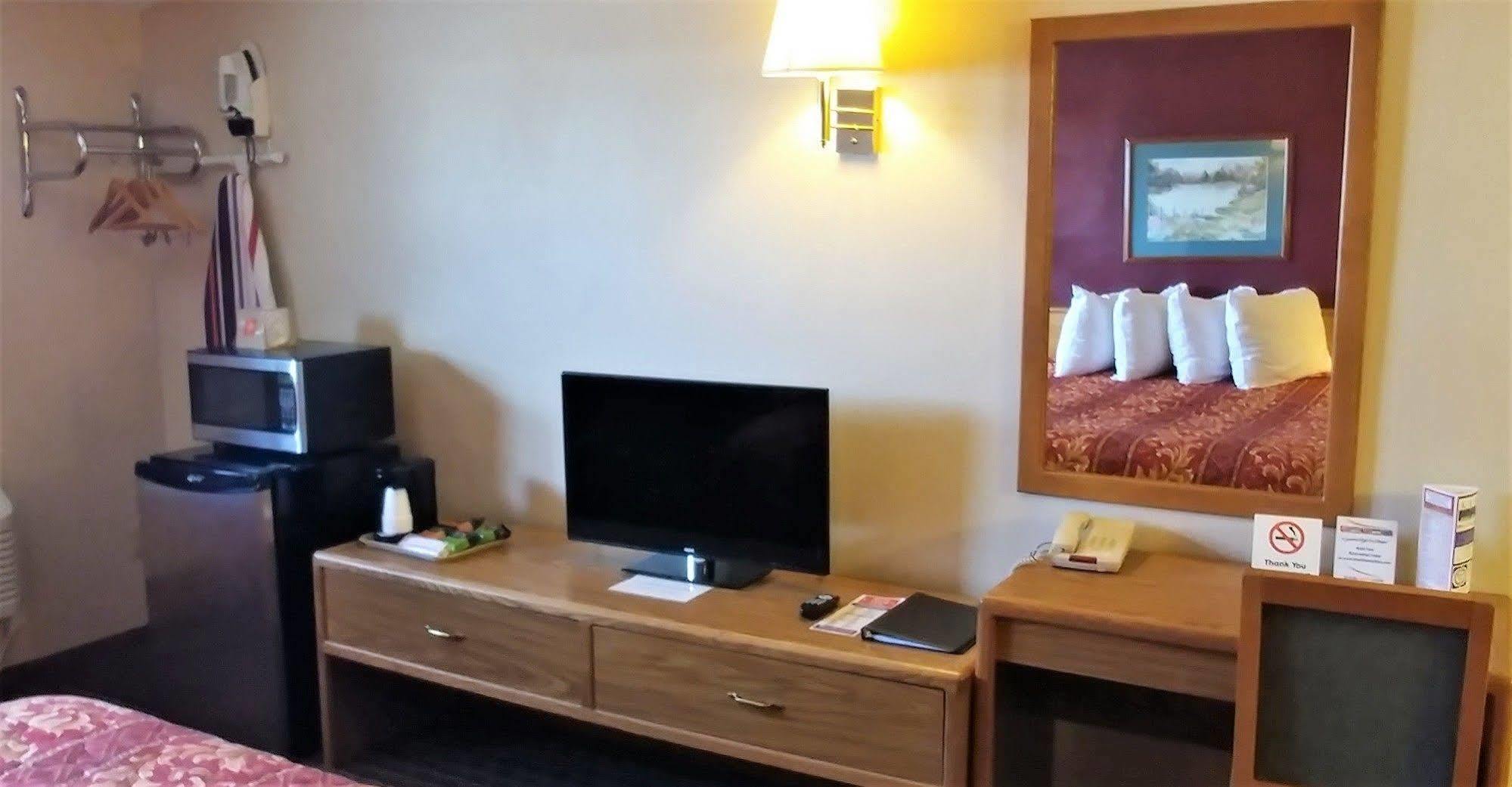 Red Carpet Inn - Windom Esterno foto