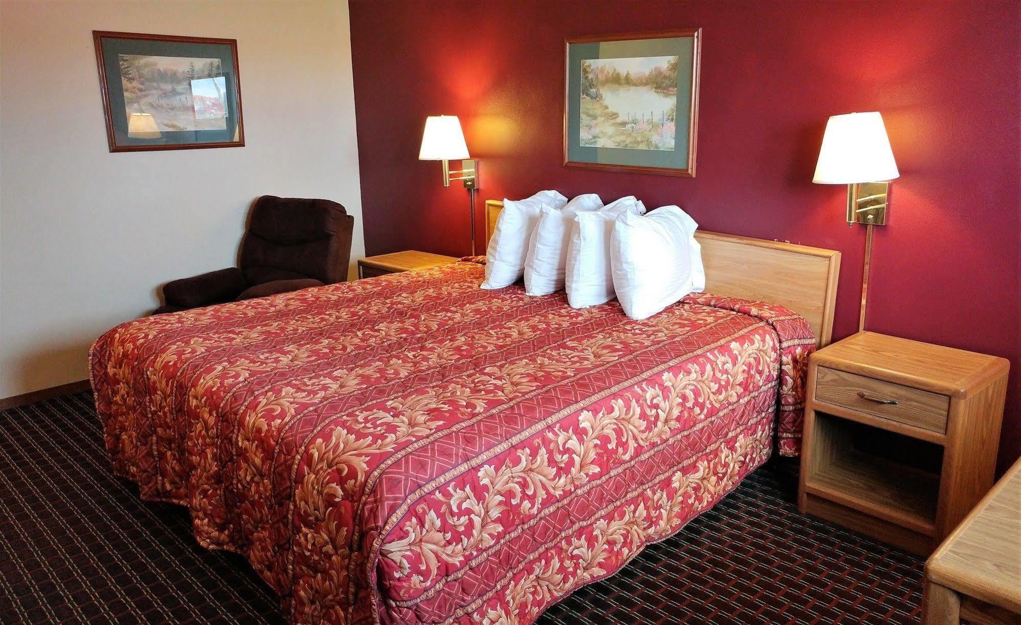 Red Carpet Inn - Windom Esterno foto