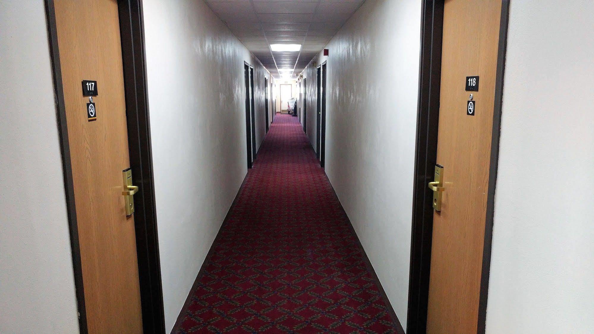 Red Carpet Inn - Windom Esterno foto