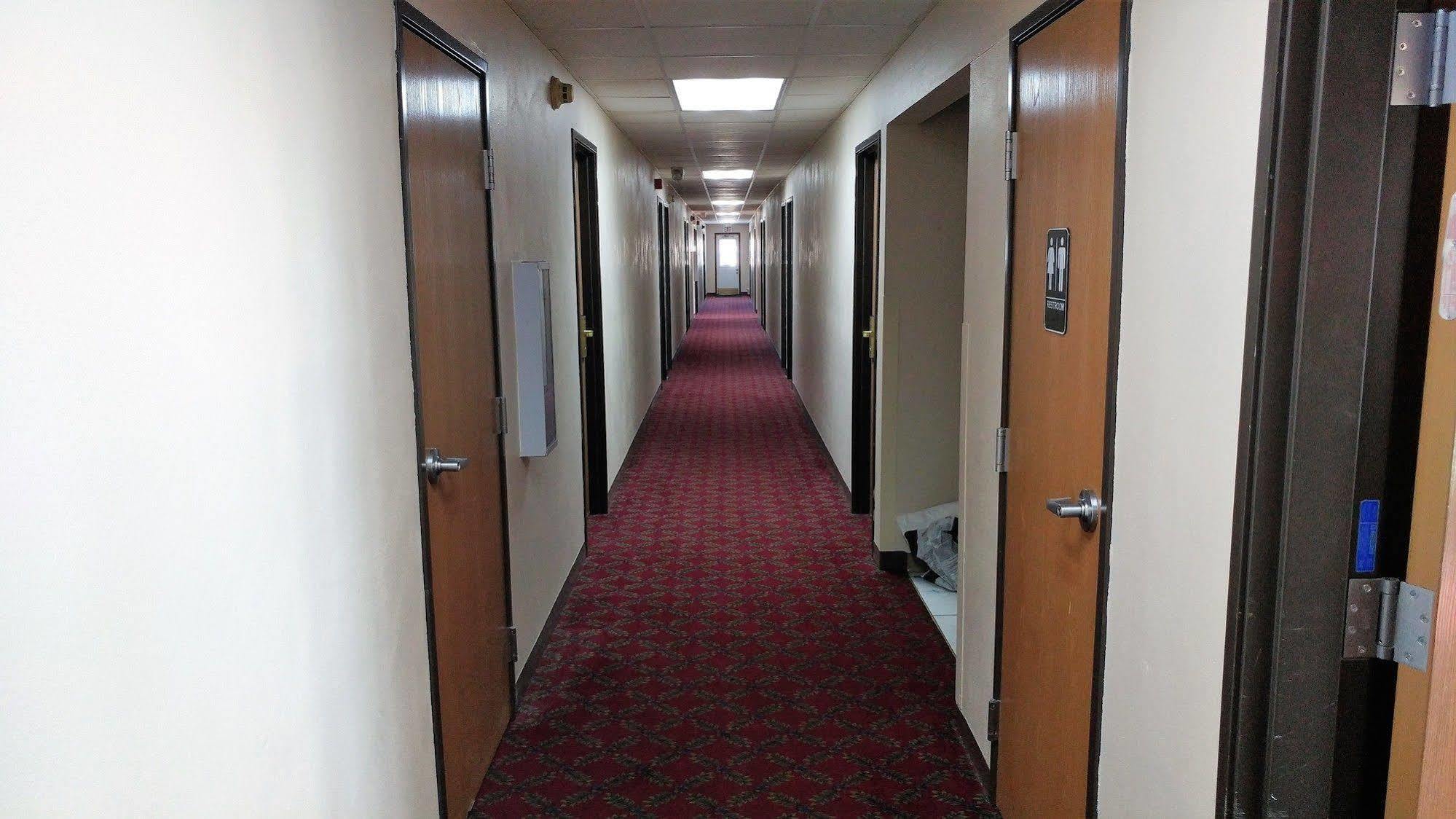 Red Carpet Inn - Windom Esterno foto
